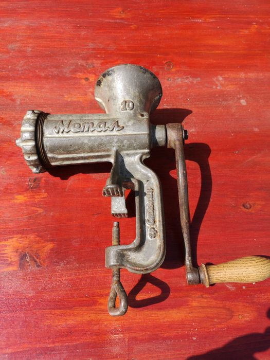 Тави дамаджани мелачка