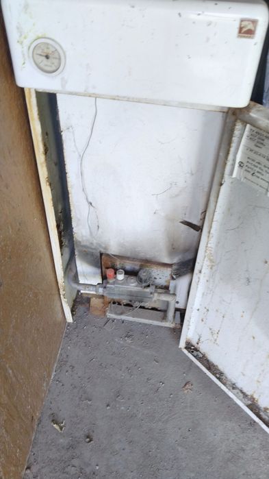 Продается котел газовый напольный