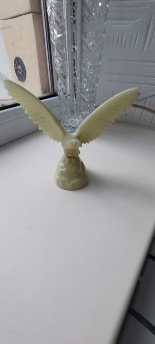 Продам  антиквариат  двух  орлов.