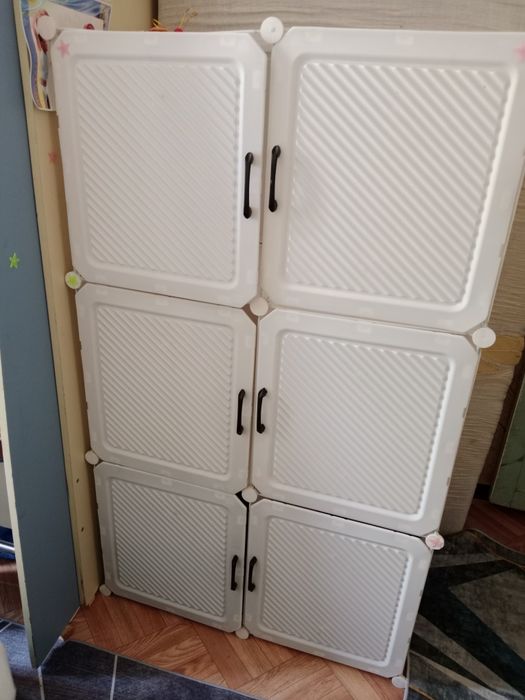 Шкаф для вещей .