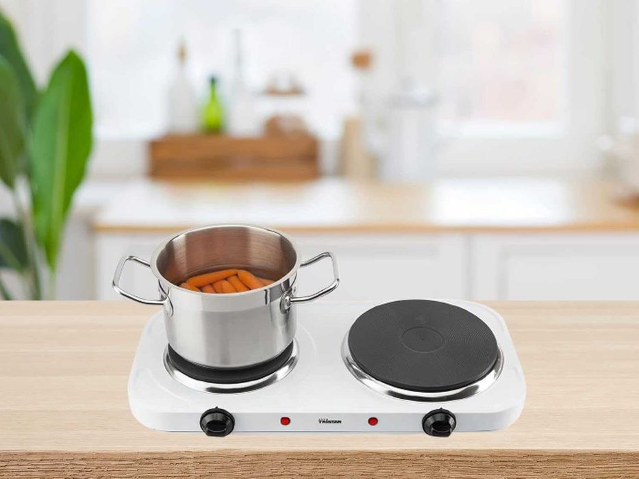 Електрически котлон Tristar, Модел KP 6245, 2500 W, Бял