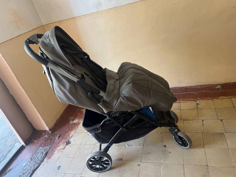 Kolyaska Ining Baby