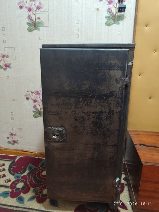 Сейф охотничий, металлический