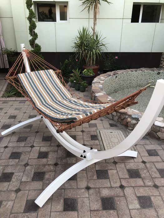 Стойка с гамаком и матрацем