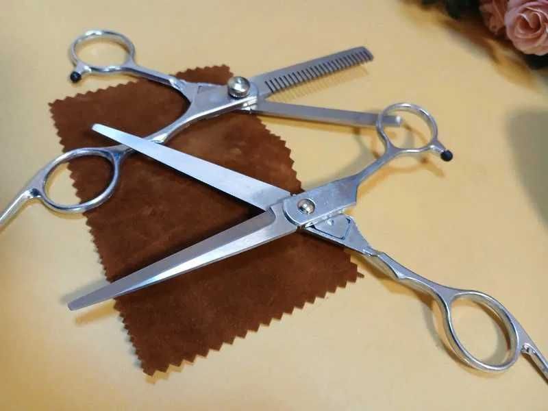 Set foarfece profesionale cu accesorii si husa