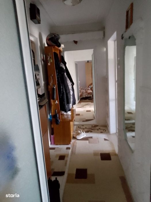 De Vanzare Apartament cu 3 camere zona Progresu