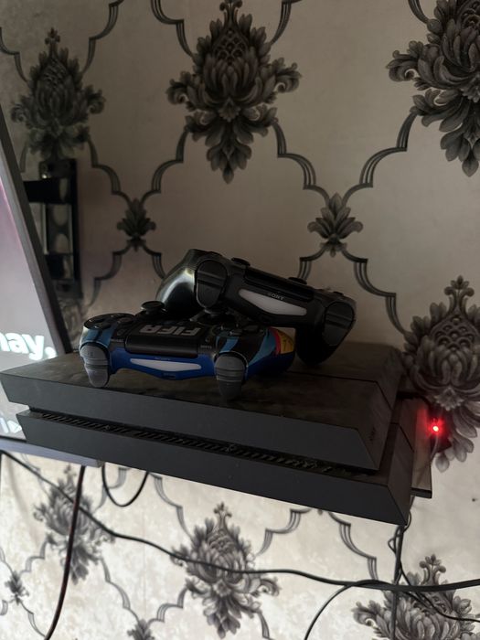 Ps4 500gb 2ta pult original