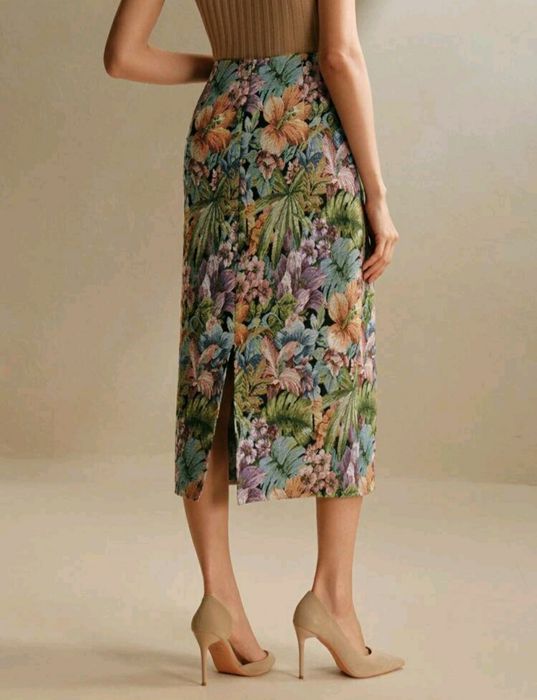 Дамска миди пола