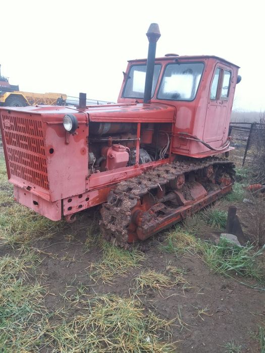 Продаётся  трактор Т -4