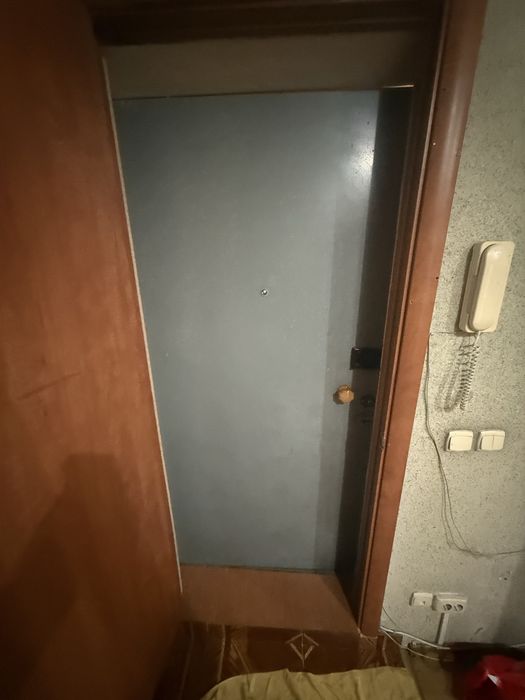 Двери продается срочно