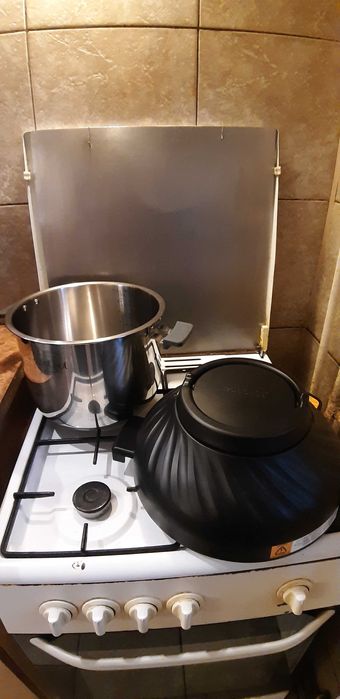 Aparat 2 in 1 Multicooker si Friteuza cu aer cald 7,6 litri