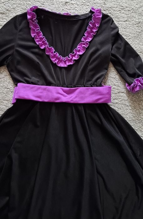 Rochita potrivita mărimea M