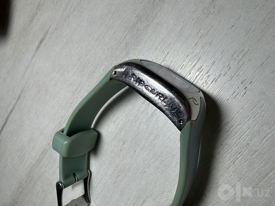 Часы Rip Curl ддя серфинга