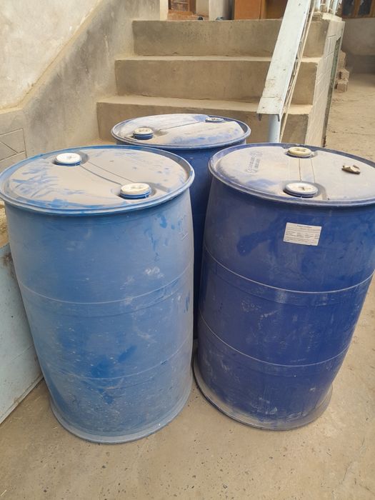 Пласмасса бочка.