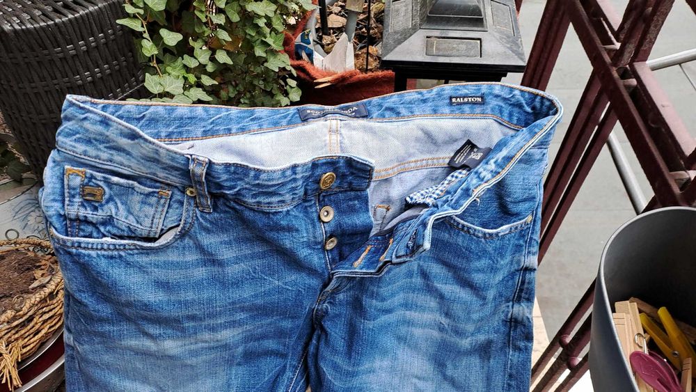 дънки Scotch&Soda №34 в отлично състояние, подходящи за мъж около 175 см.