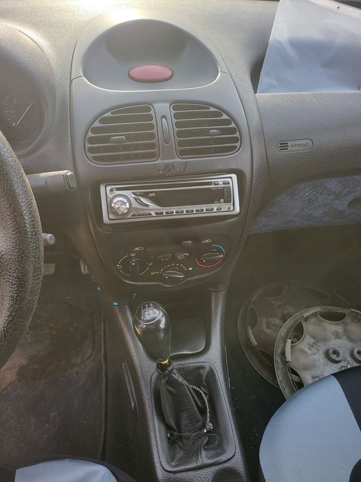 Пежо 206 1.1 бензин НА ЧАСТИ