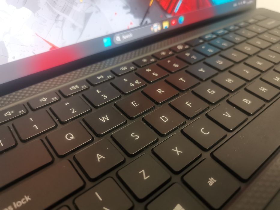 Лаптоп Dell XPS 15 9500 Intel i7, Nvidia 1650 Ti, 1TB NVMe, 16GB RAM