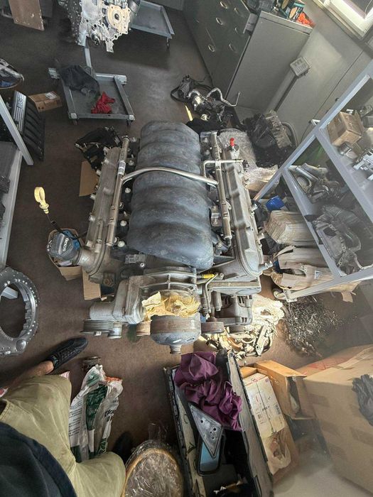 LS3 двигател с ECU Link, преден картер, адаптер кит към БМВ