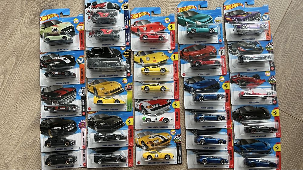 Hot wheels skyline ferrari audi buick bmw porsche mustang TH