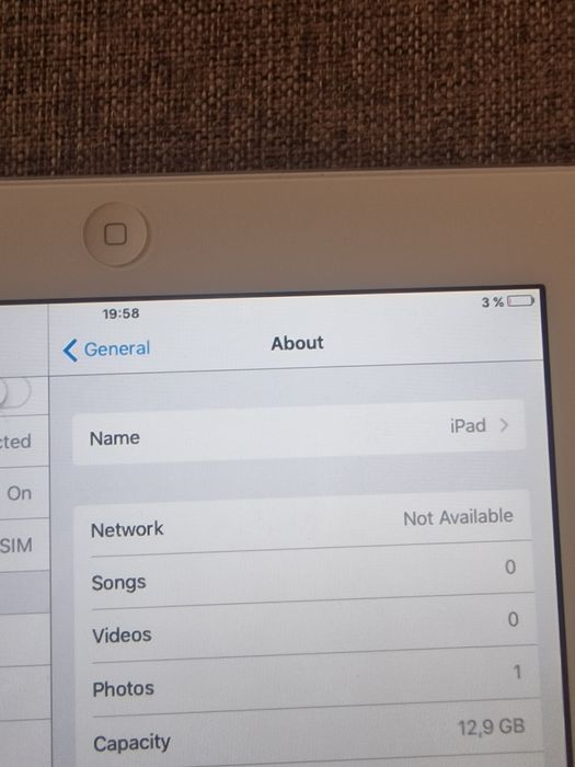 Vând tabletă Ipad gen 2
