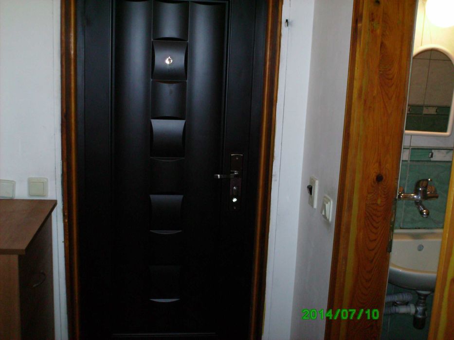 Дава се под наем Двустаен апартамент в Варна, Цветен квартал - 48 кв.м за 153 € - Снимка #4