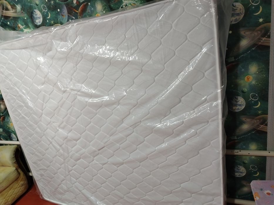 Продам матрас размер 180/200/20