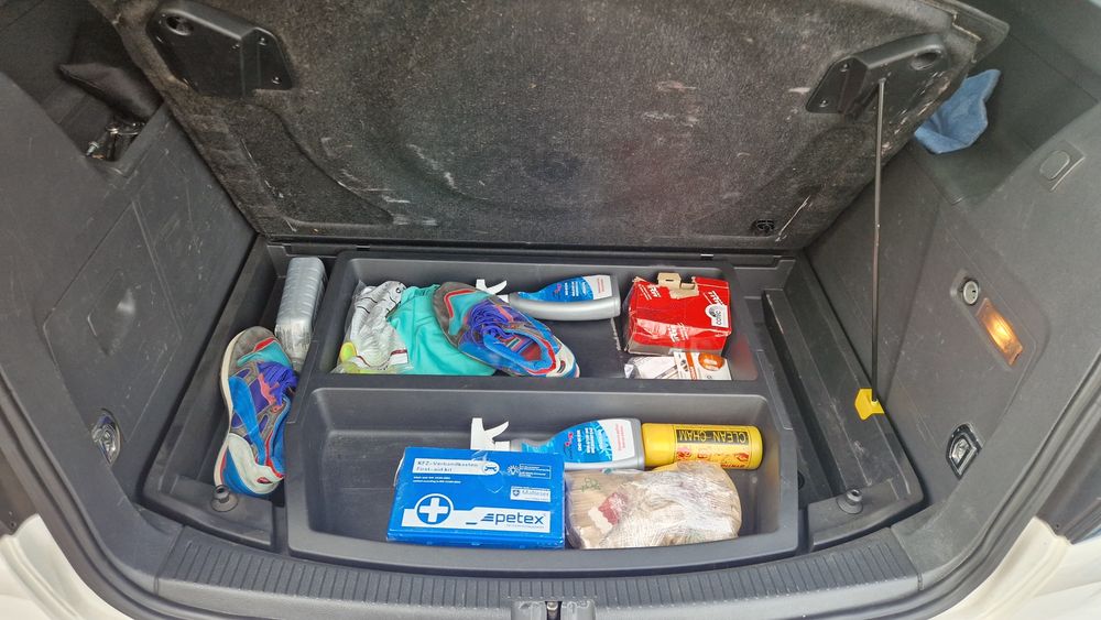 VAND VW CrossTouran