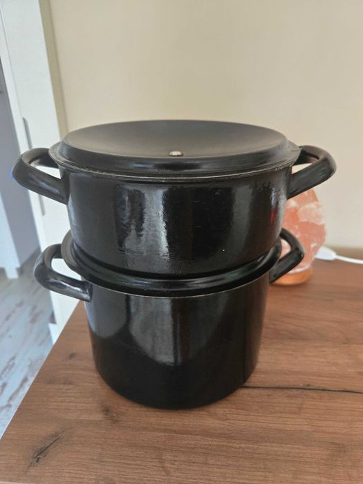 Чугунени тенджери 2бр.