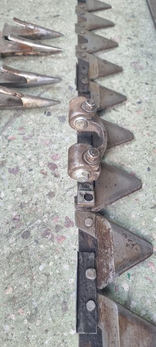 Masă de tăiere motocositoare