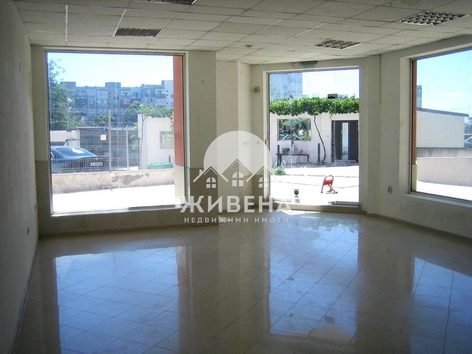 Отдавам под наем магазин / офис, кв. Възраждане 1, площ 59 кв.м