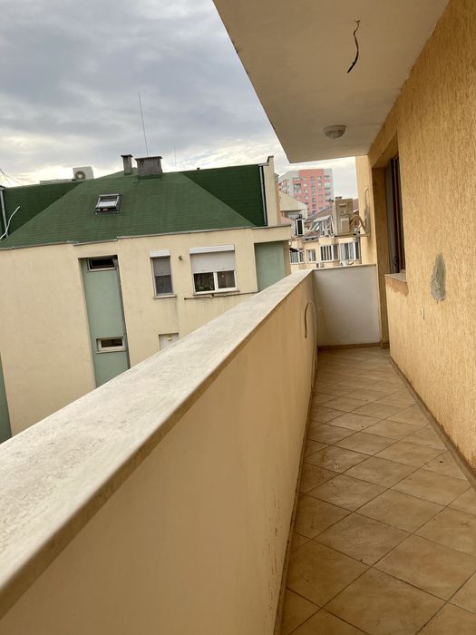 Дава се под наем Двустаен апартамент в Плевен, Идеален център - 67 кв.м за 331.5 € - Снимка #3