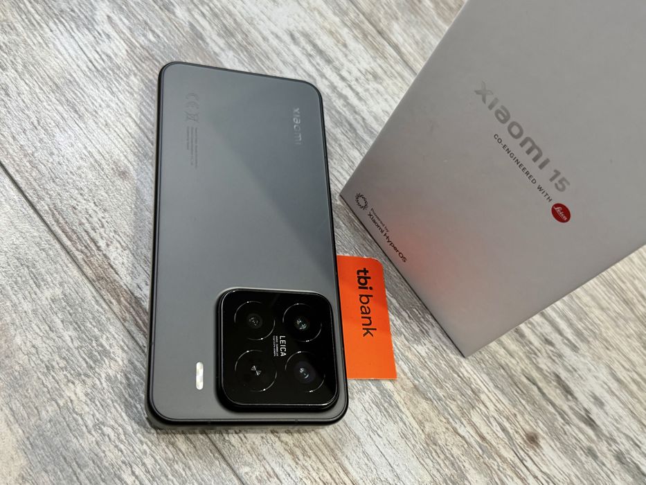 Xiaomi 15 256 GB 12+12 GB Ram  98 % Battery Health Като Нов Гаранционе