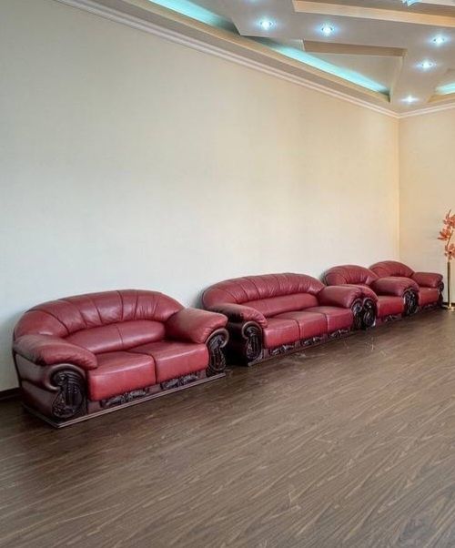 Продам Диван привозной