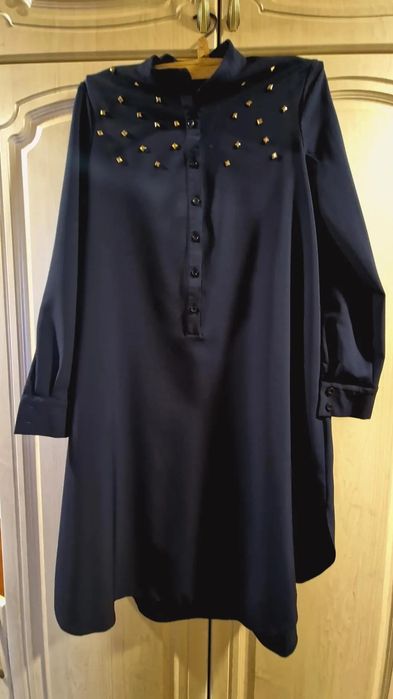 Продам  женские платья