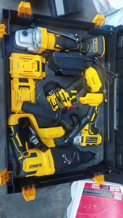 DeWalt инструмент