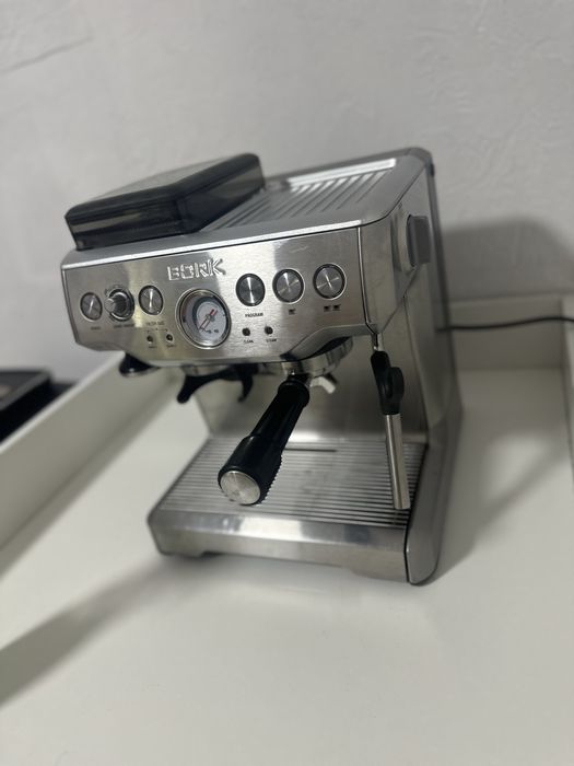 Кофеварка Bork c801