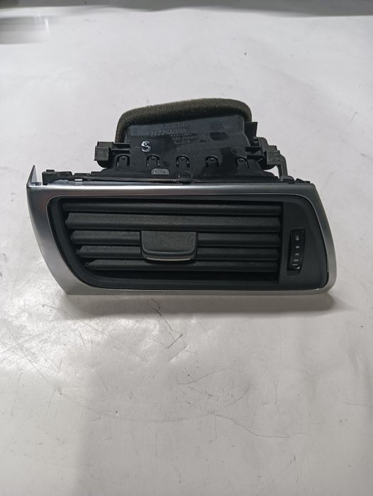 Gura Ventilatie Stanga Fata Audi A7 Sportback 4Ga, 4Gf 2010 - 2018 4G