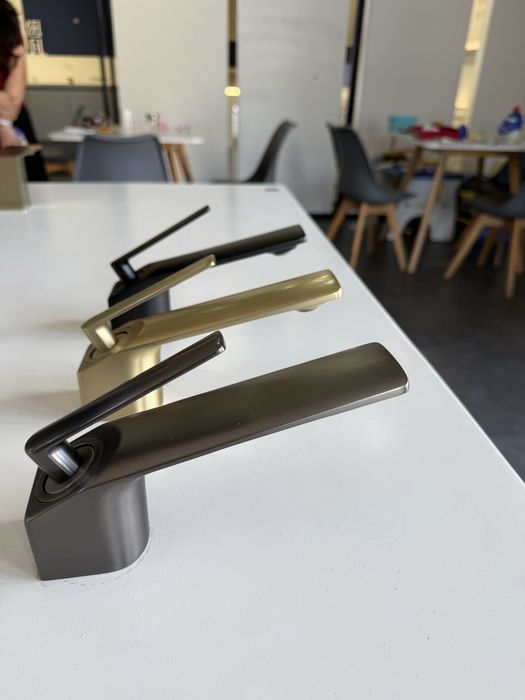 Смеситель для раковины