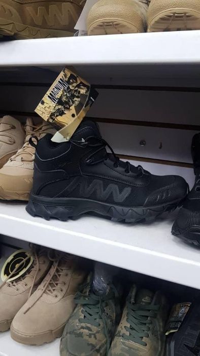 кроссовки magnum