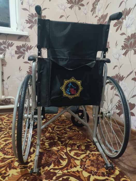 ПРОДАМ Инвалидную коляску.  Почти новая