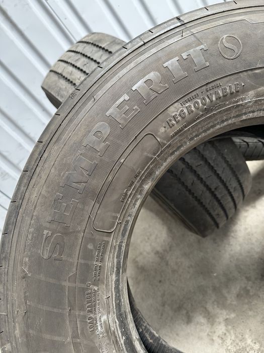 Anvelope 265/70 R19,5 direcții Semperit