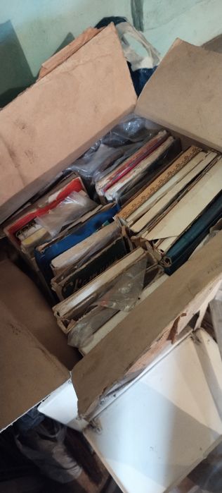 П-тся. Аудио-кассетв/пластинки/бабины.