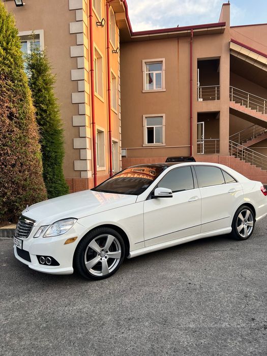 Mercedes Benz E350 W212