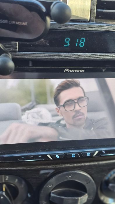 Pioneer z-5050   Pioneer AVH-Z5050BT