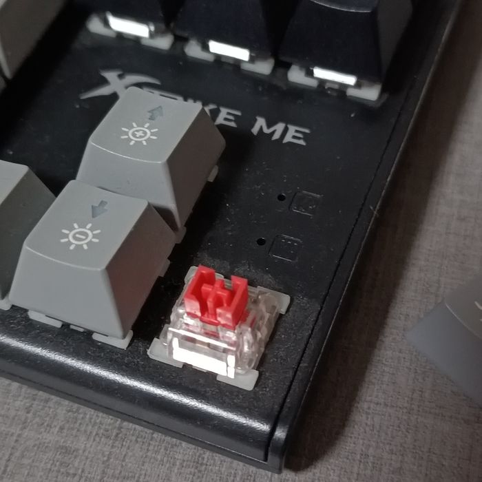 Продам клавиатуру X-STRIKE ME