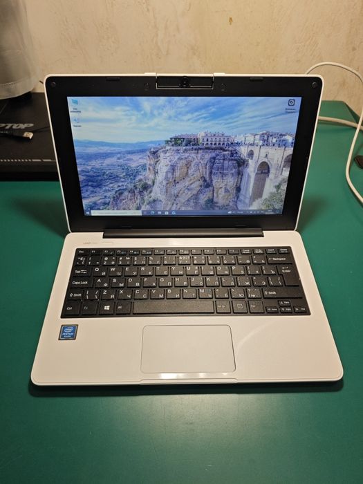 4x ядерный ноутбук ClassMate PC