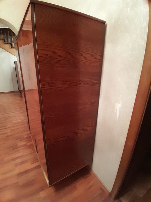 Продам срочно шифонер