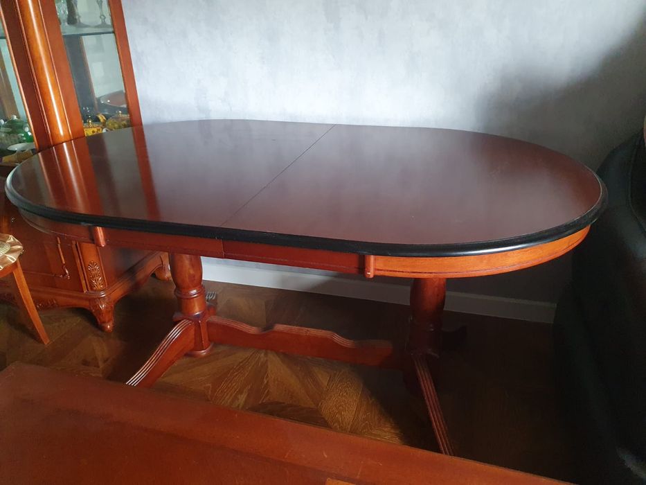 Продам  стол обеденный раскладной