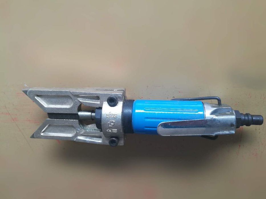 Usi metalice si cu sticla