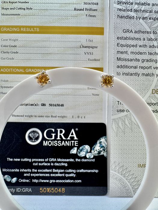 Сребърни обеци с мойсанит (Диамант) 1 карат